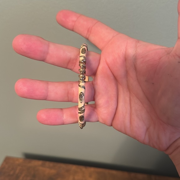 Vintage Bangle Bracelet, Cream, Silver, Gothic, Retro, Boho - Picture 4 of 8